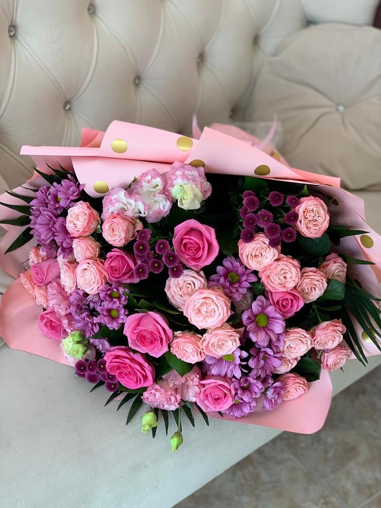 Букет цветов из: Хризантемы, Розы и Лизиантусы в Перелюбе