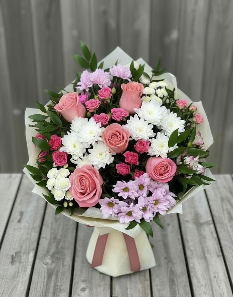 Букет цветов из: Альстромерии, Гвоздики, Розы и Хризантемы в Перелюбе