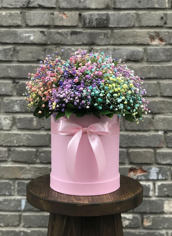 Цветочная композиция из Гипсофила и Розы в шляпной коробке в Перелюбе