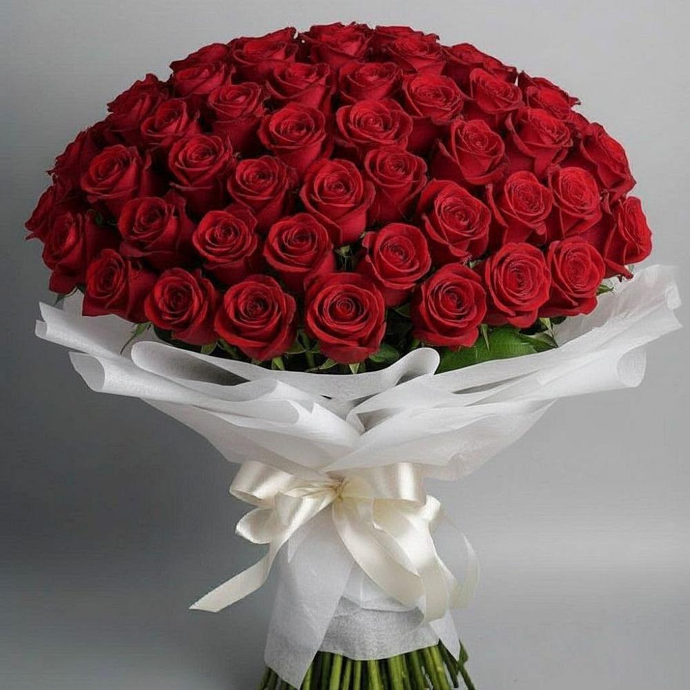 Букет 101 Красная роза Блэк Мэджик в Перелюбе