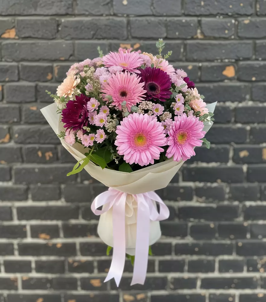 Букет цветов из: Герберы и Хризантемы в Перелюбе