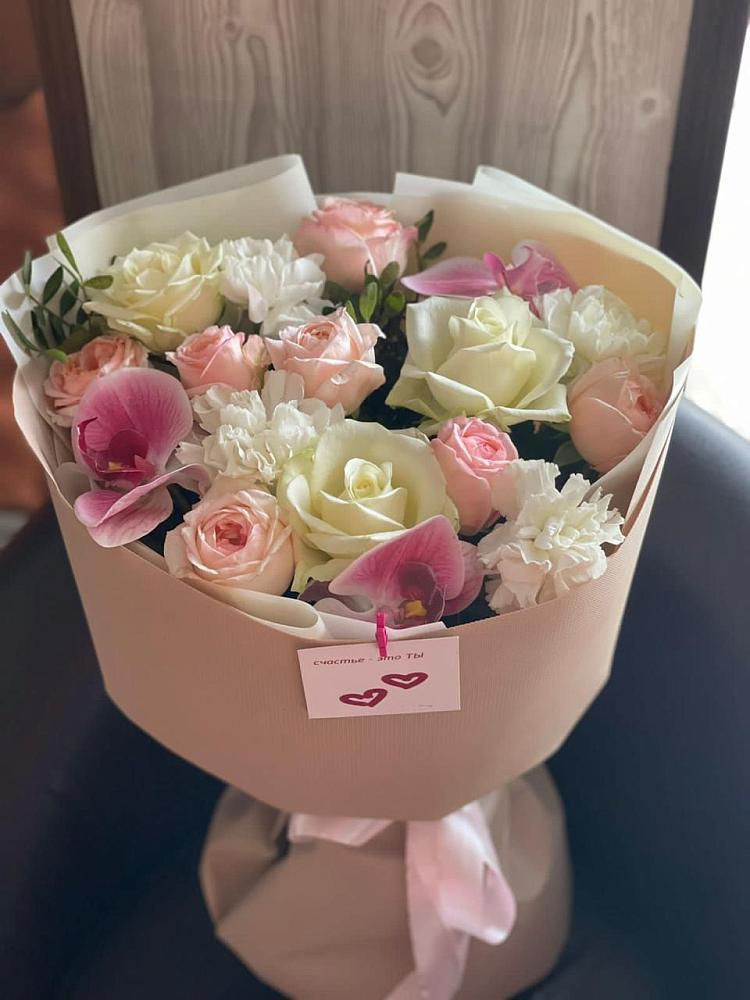 Букет цветов из: Орхидеи, Розы и Гвоздики в Перелюбе