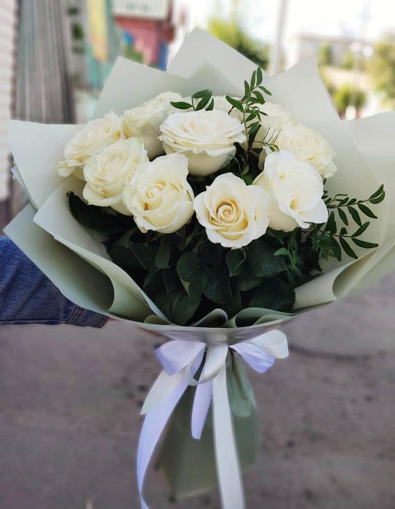 Букет Белые розы Проуд в Перелюбе