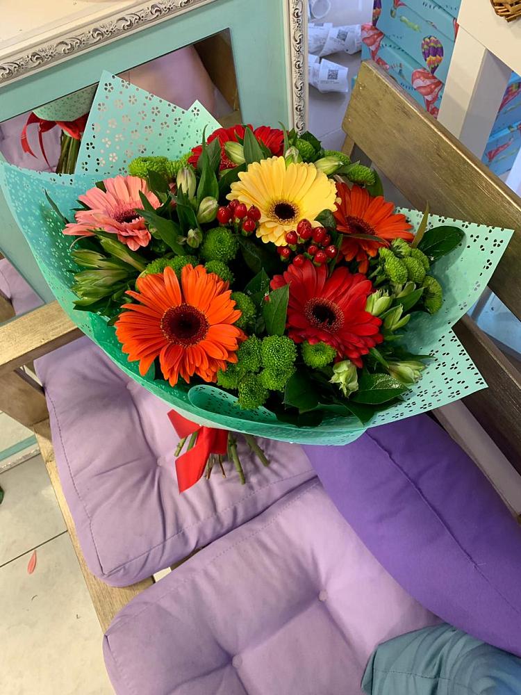 Букет цветов из: Герберы, Хризантемы и Альстромерии в Перелюбе