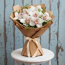 Букет цветов из:  Орхидеи и Розы в Перелюбе